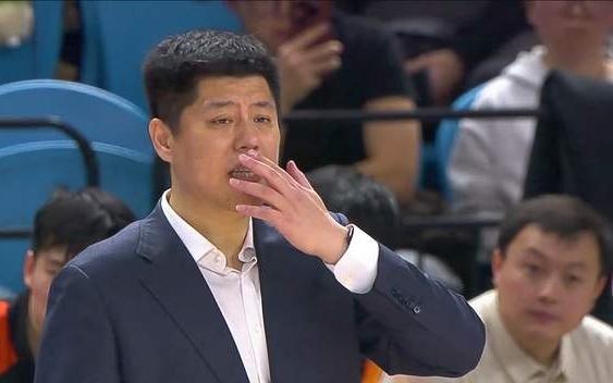 第一支打进8强的球队产生了!强援爆发独砍39分,少帅又捡到宝了