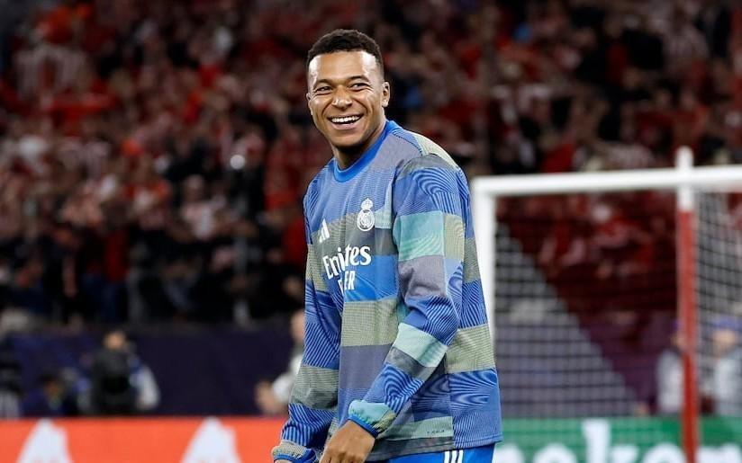 一人成军,姆巴佩本赛季西甲已攻入13球,比赫罗纳全队多一个