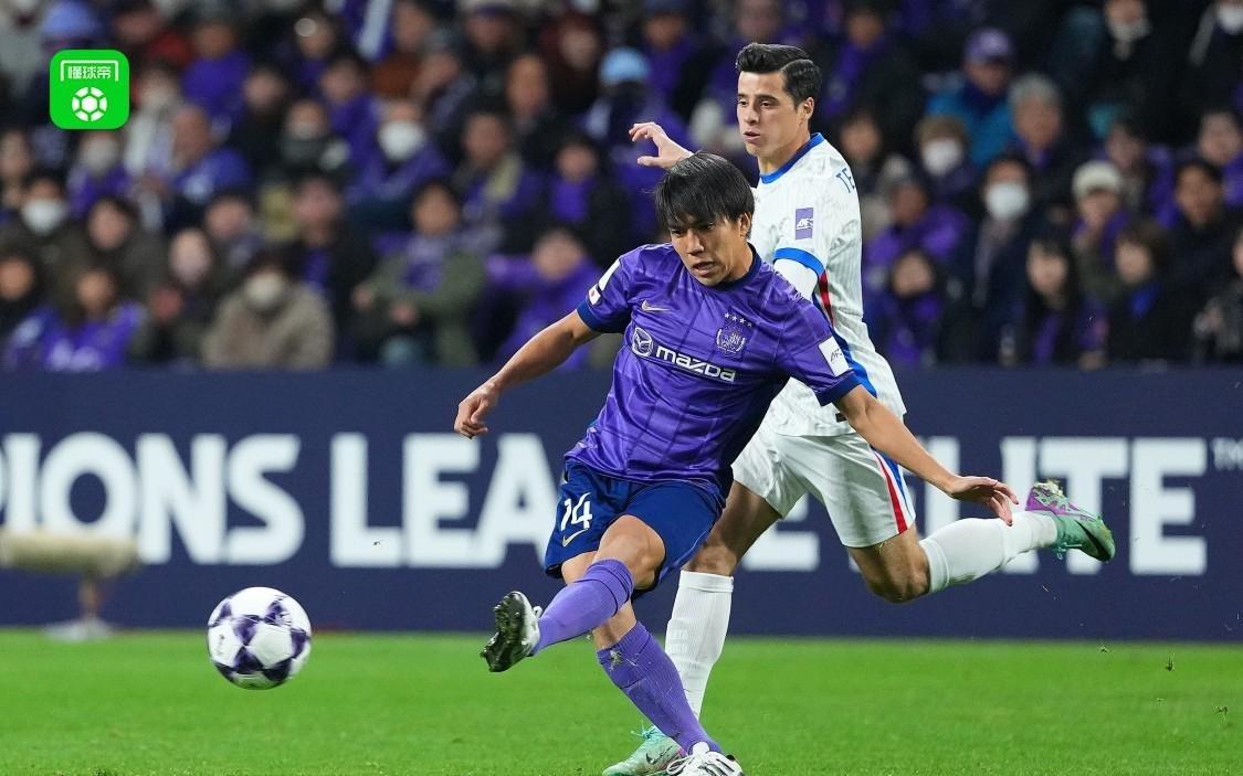 申花客场01广岛三箭,路易斯失良机+中柱,荒木隼人破门