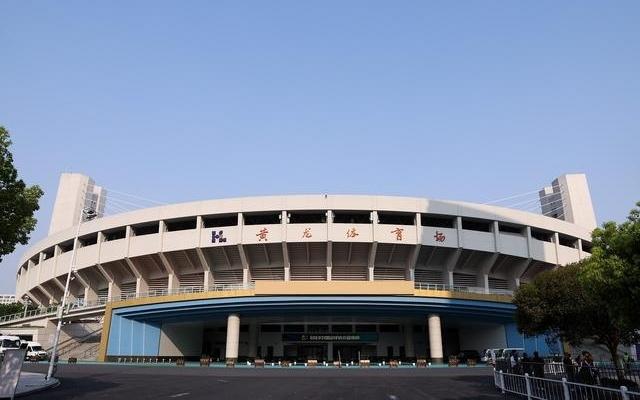 记者：明晚浙江vs申花，浙江将出现看台历史上首个拼图式TIFO