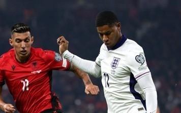 传中助凯恩破门，拉什福德收获职业生