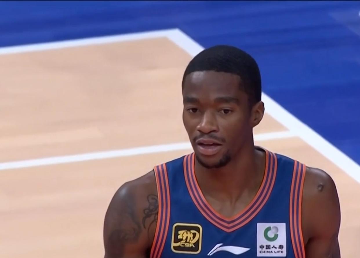 薩姆納被搶了！CBA最大黑馬被曝欲截胡廣東隊(duì)，籌碼四川無(wú)法拒絕