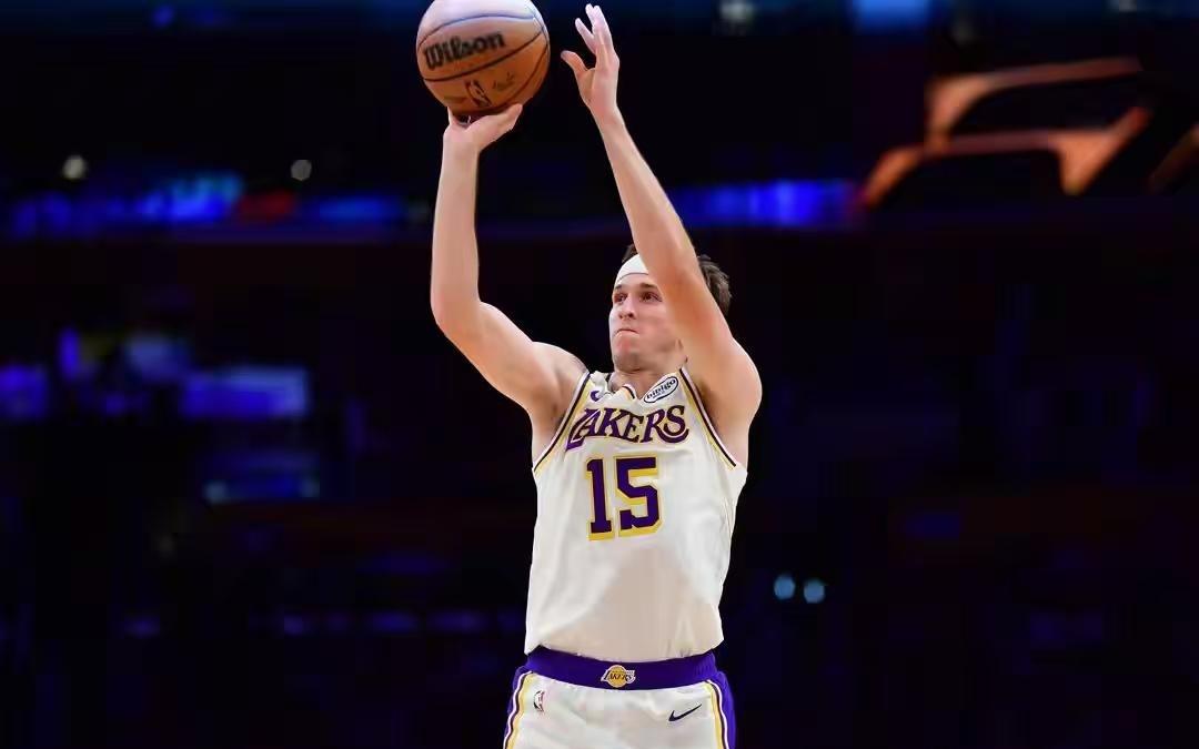 队记揭露湖人4大短板，直指后场双核，一人该弃用，小里该进替补