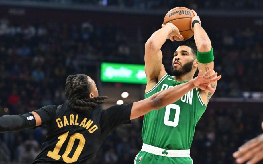 1胜3负开局，总支出联盟第一，NBA夺冠
