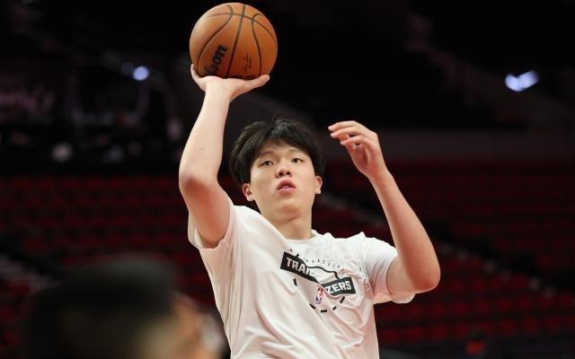 【早报】C罗采访终章正在热播！