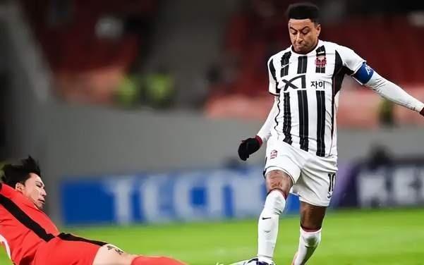 海港1比3不敌首尔FC,亚冠十场不胜,中超三连冠就是个笑话