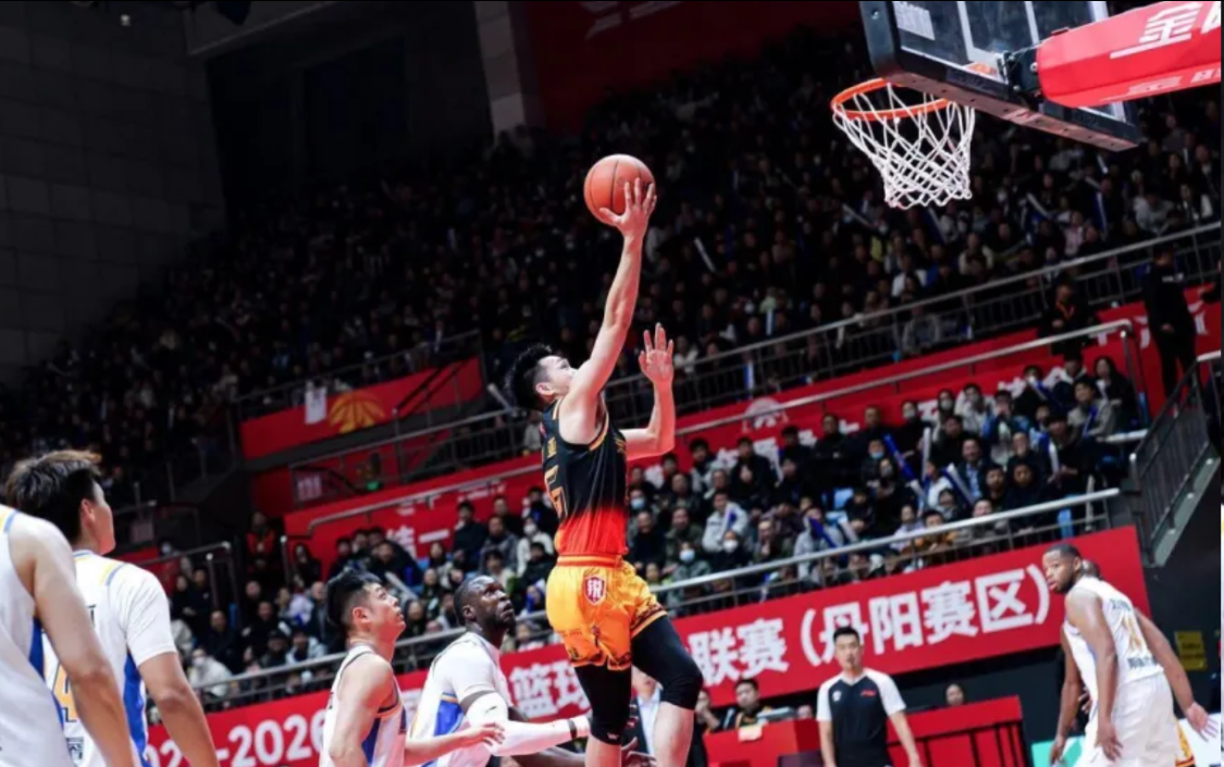 比四川还该降级!国内球员全混子,NBL新秀第一战就成本土得分王