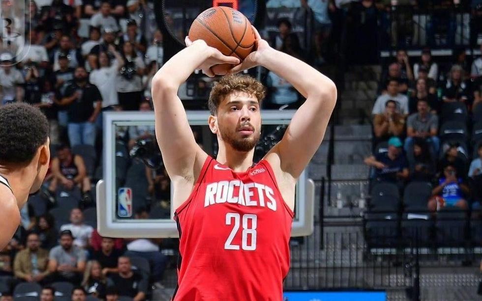 重排现役四大中锋，恩比德落选，浓眉仅