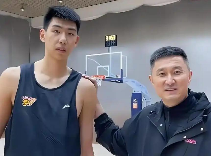 徐昕申请离队，辽宁男篮有意，广东提出交易方案：徐昕交易张镇麟