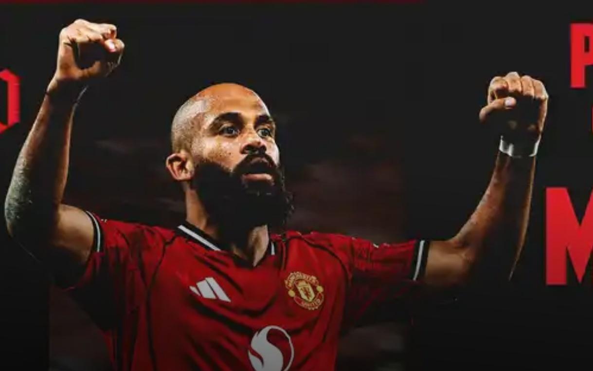 3场3球1助攻！官方：姆伯莫当选曼联10