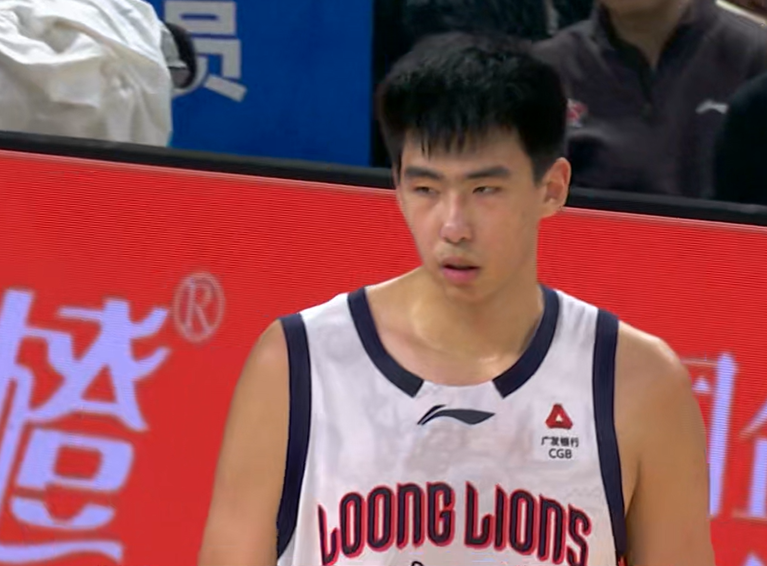 没想到!广州队淘汰辽宁队晋级,徐昕打出CBA巨星水平