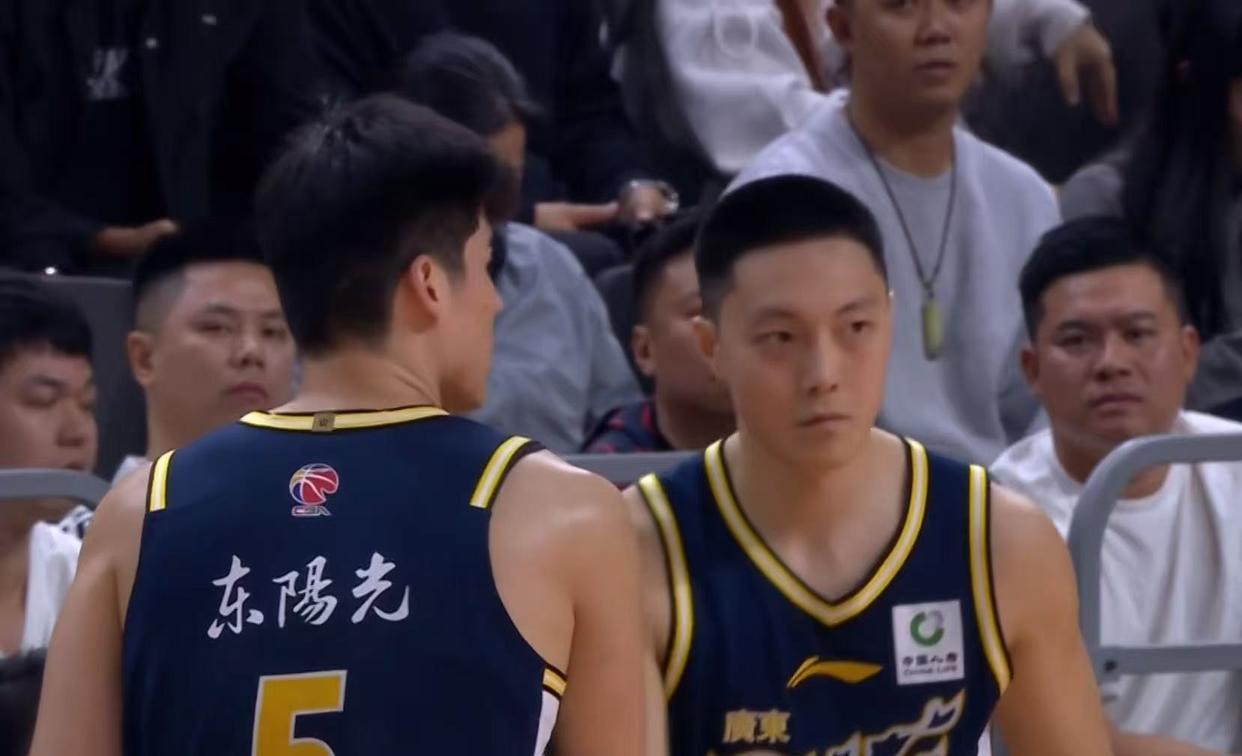 太适合广东队！CBA“内线大杀器”或