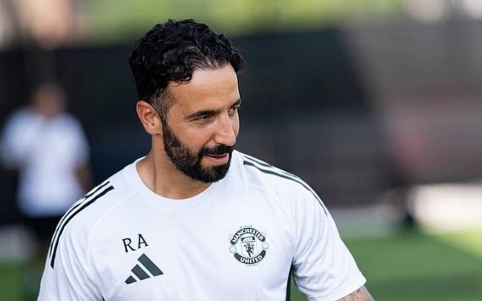 邮报：曼联想世界杯前签6号位，避免世