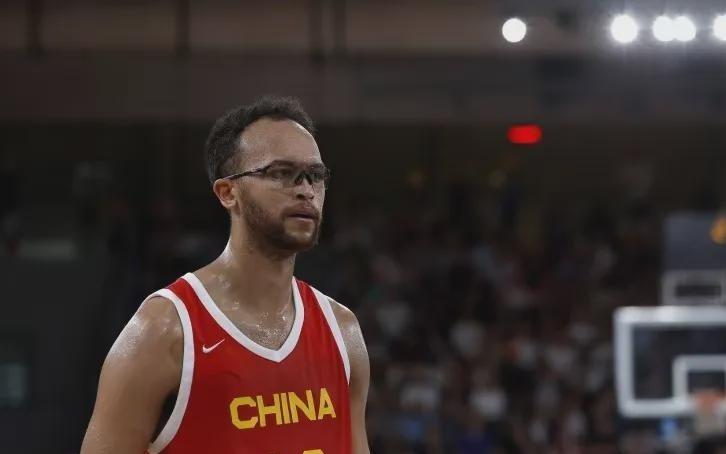 登上热搜！李凯尔改回美国籍其实无所