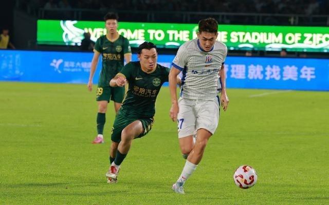 【中超】路易斯击中门框卢卡斯失良机浙江0比0申花