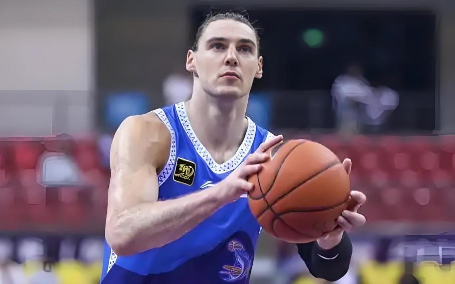 三进三出的福建队大外援将转战NBL