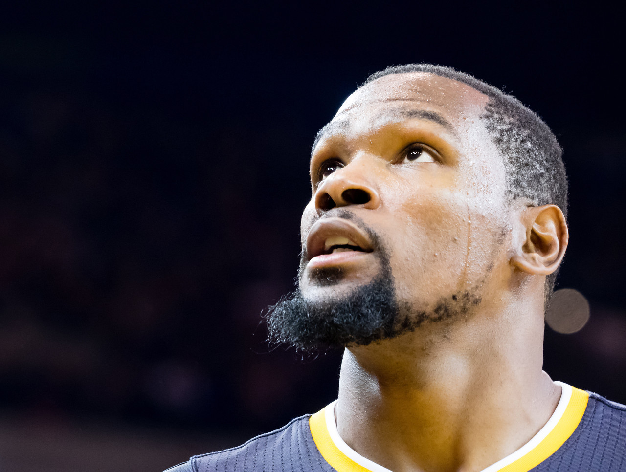 成为俱乐部小股东！巴黎官方：NBA球星杜兰特和母公司QSI签署协议