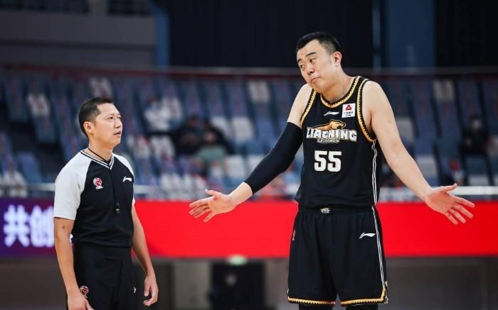 韩德君退役引热议！媒体人：如今时代，一