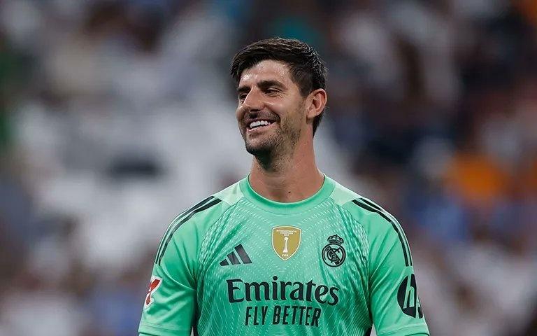 创造历史!库尔图瓦成为唯一一位在多场欧冠完成助攻的门将