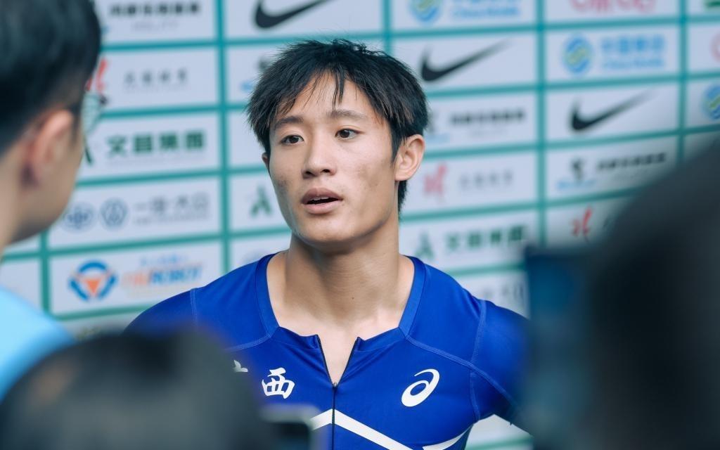 专访世锦赛百米单项首位00后中国飞人：慢下来，才能更快