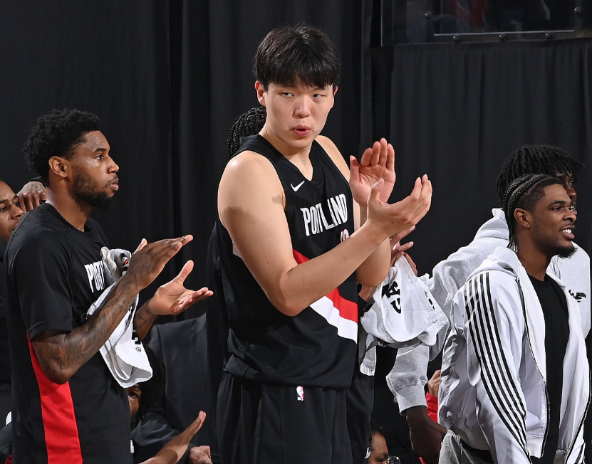 开拓者官宣召回杨瀚森！未来下放只训练不比赛队记解析核心原因