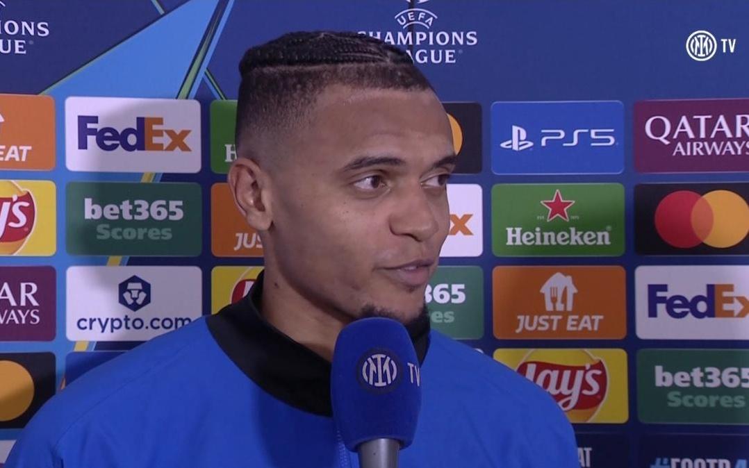 阿坎吉:这样输球很难接受,尤其是被判罚了那样的一粒点球