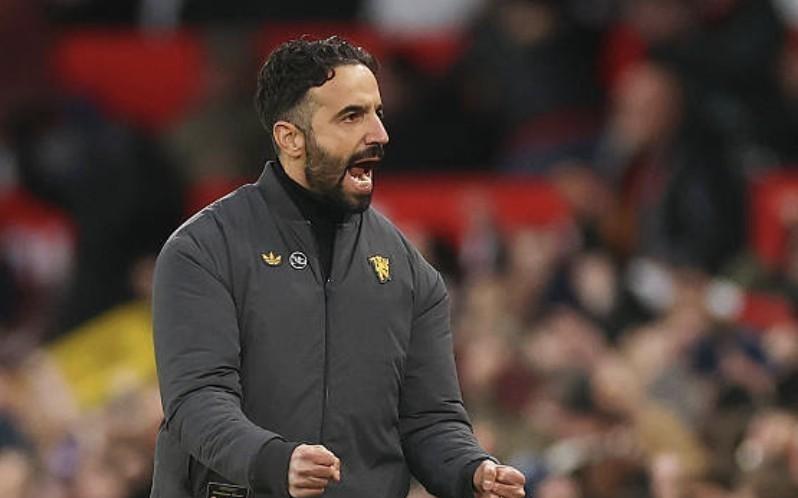 内维尔:我认为这是阿莫林执教生涯中最出色、最重要的一周