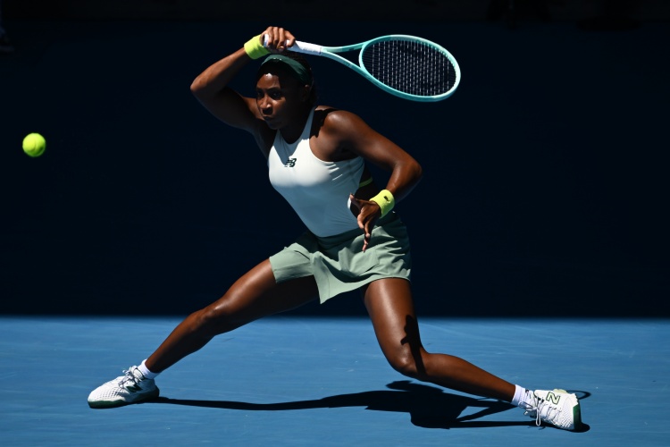 WTA1000罗马站14决赛：高芙20淘汰米拉安德列娃