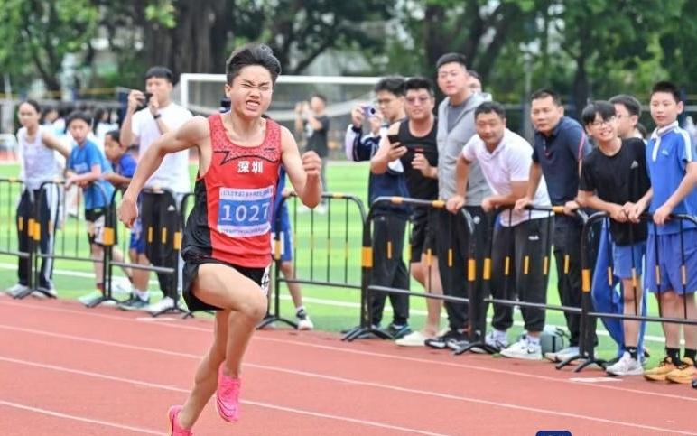11秒30！深圳“小飞人”韩信时隔一年再创百米纪录