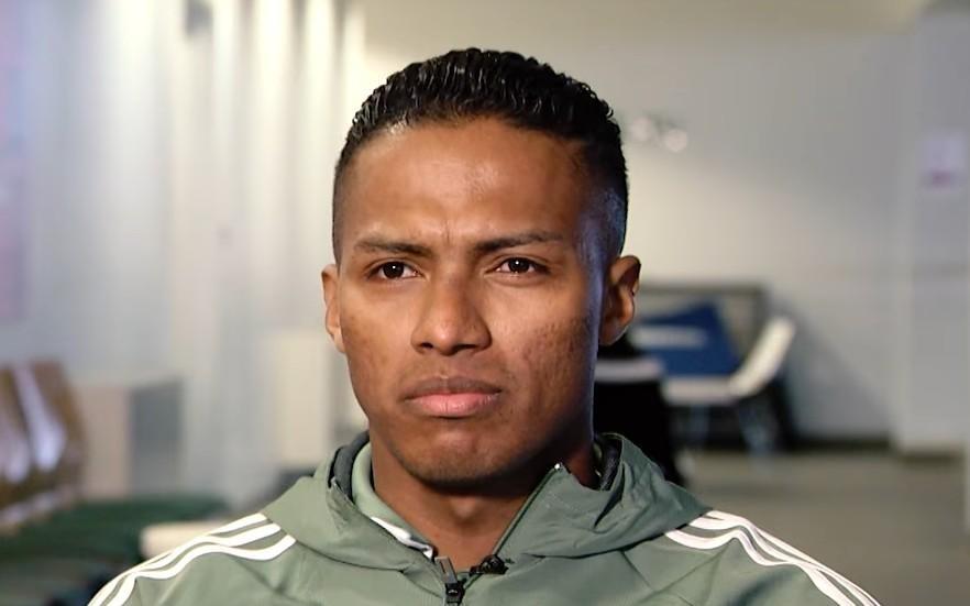 曼联票选最佳边翼卫：瓦伦西亚第一，埃弗拉、吉格斯列二三位