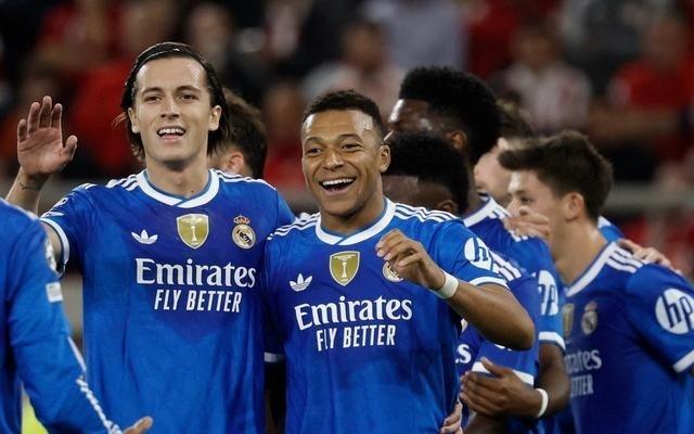 开场29分钟3球，姆巴佩完成欧冠历史第三早的帽子戏法