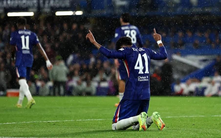 ESPN：埃斯特旺的表现让巴萨也在谈论他，切尔西相信他会成功