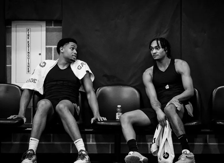 守得云开见月明，马刺摆烂守村人终熬