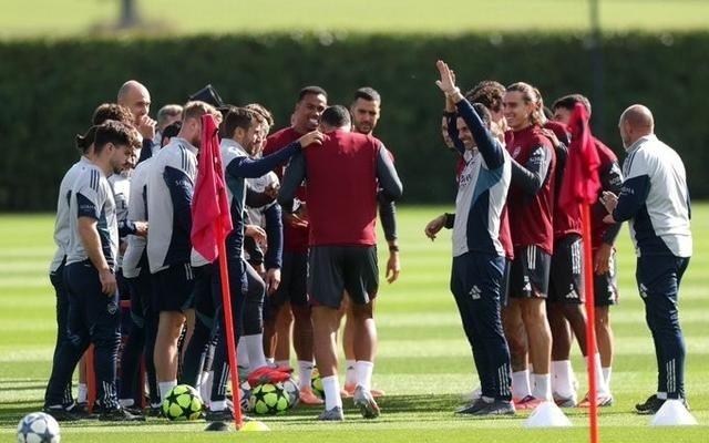 博主:萨利巴恢复合练,将随队参加对阵布鲁日的欧冠比赛