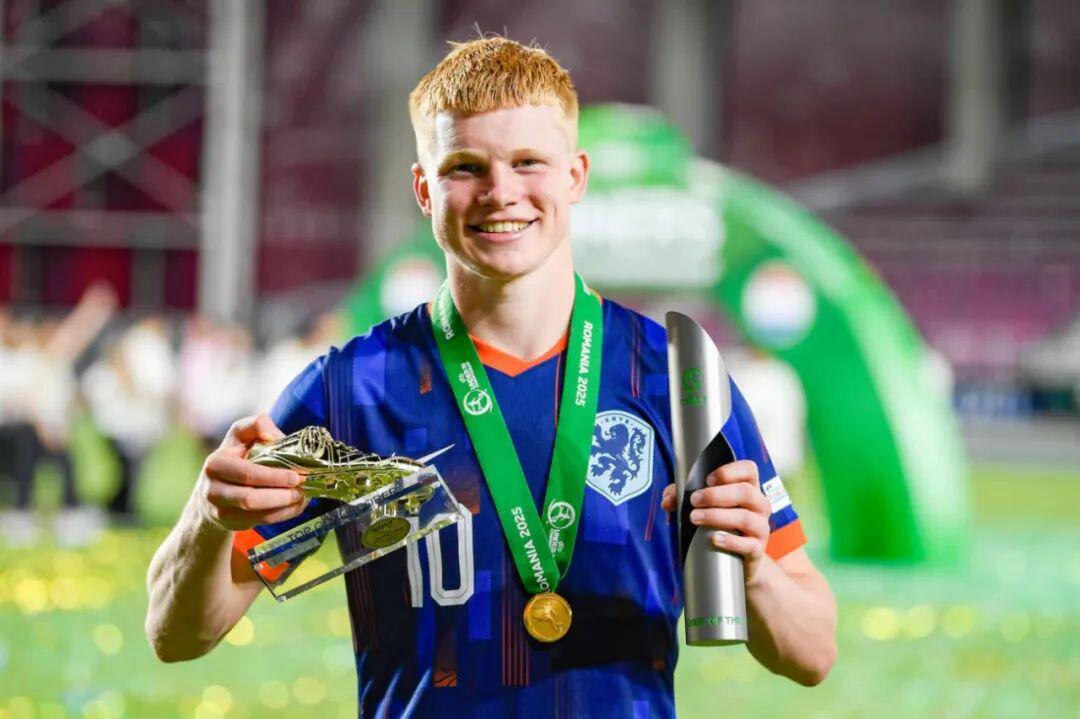 切尔西淘到宝了!2500万求购荷兰天才他被誉为“新佩德里”