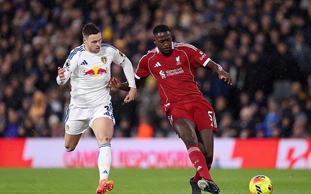 12!阿森纳遭读秒绝杀!曼城30大胜差2分,日本中场绝平利物浦