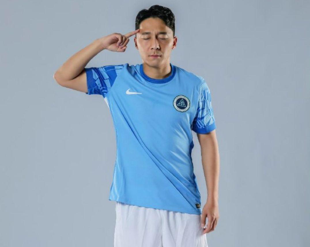 中超离谱12秒:32岁后卫前场射门踢呲对手外援狂奔70米单刀破门