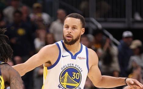 库里：第三节有段时间我的表现很糟糕让球队陷入了困境