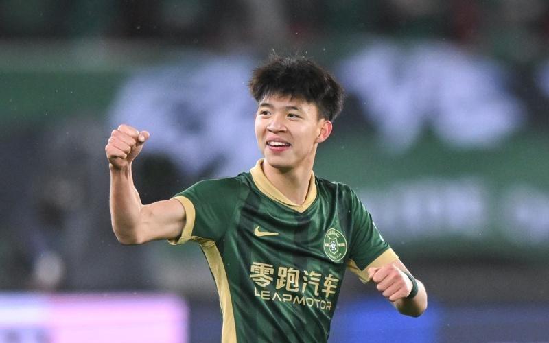 王钰栋留洋第1步！签约欧洲经纪公司，半年态度巨变，已收到邀请