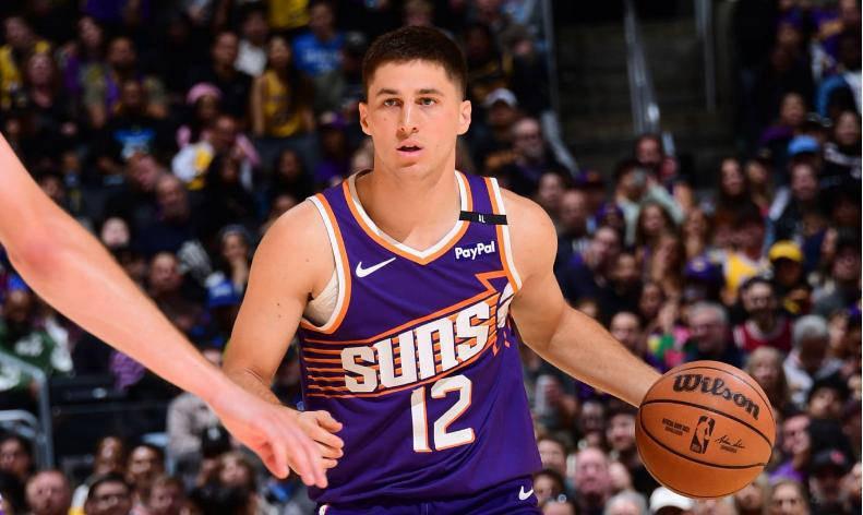 太励志了!23岁落选,3年只打了57场NBA,拿着底薪冲最佳第六人