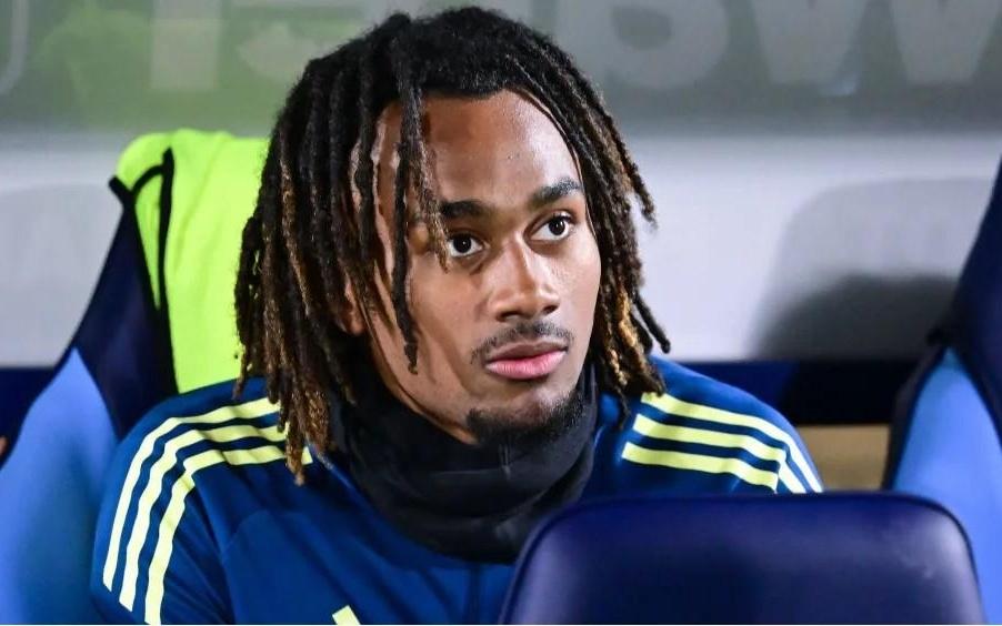 踢球者：阿薩雷外租富勒姆英超僅出場