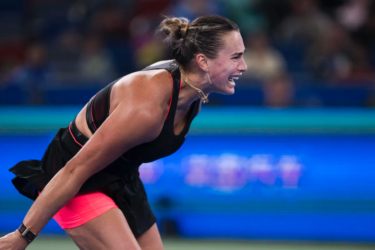 萨巴伦卡回应打球高分贝吼声:完全无法控制,自己不知道这么大声