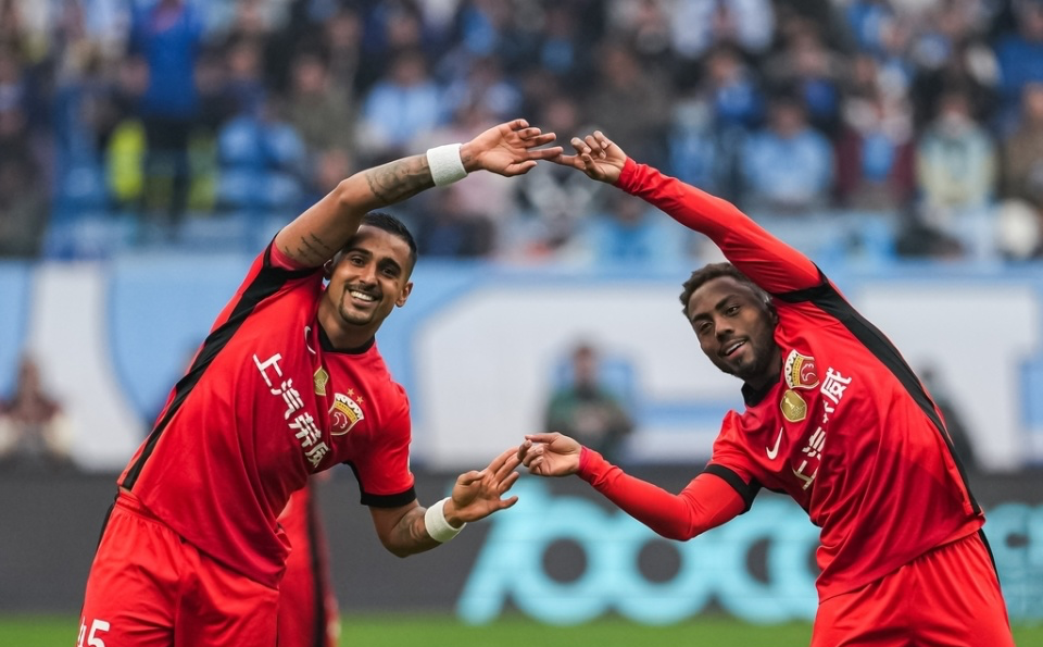 中超大结局：海港3连冠+申花亚军！梅州降级，国安外援28球夺金靴