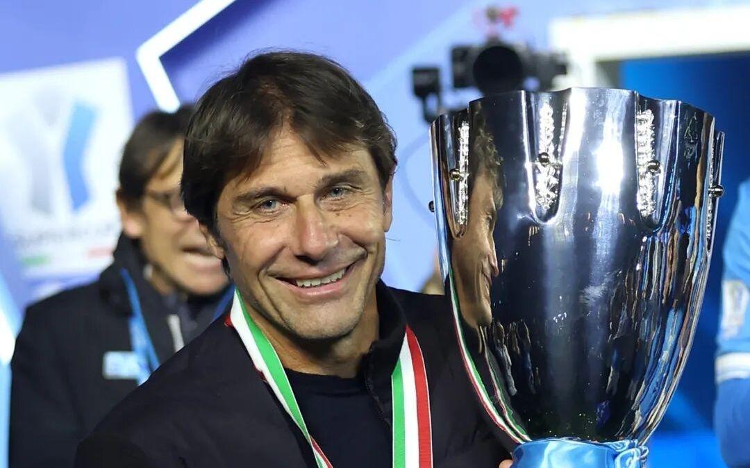 那不勒斯意超杯夺冠，孔蒂内战确实内行