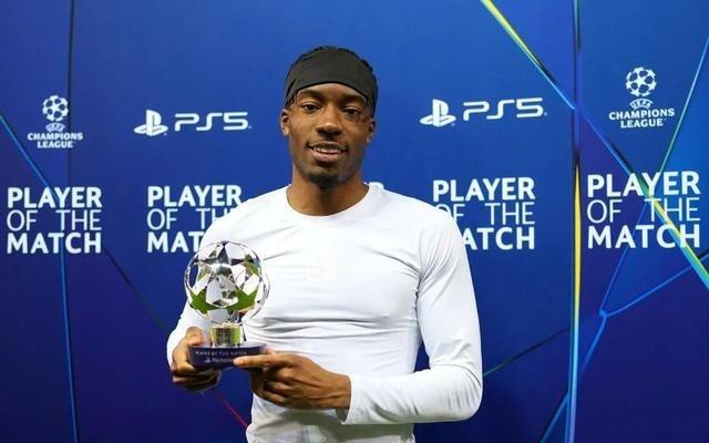 梅开二度,马杜埃凯当选布鲁日vs阿森纳全场最佳