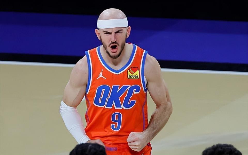 顶级外线大闸！雷霆在关键场次比赛中应该增加他的出场时间