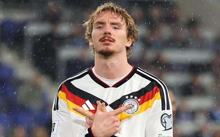 沃尔特马德:在英超踢球对我帮助很大刚到纽卡时确实有压力