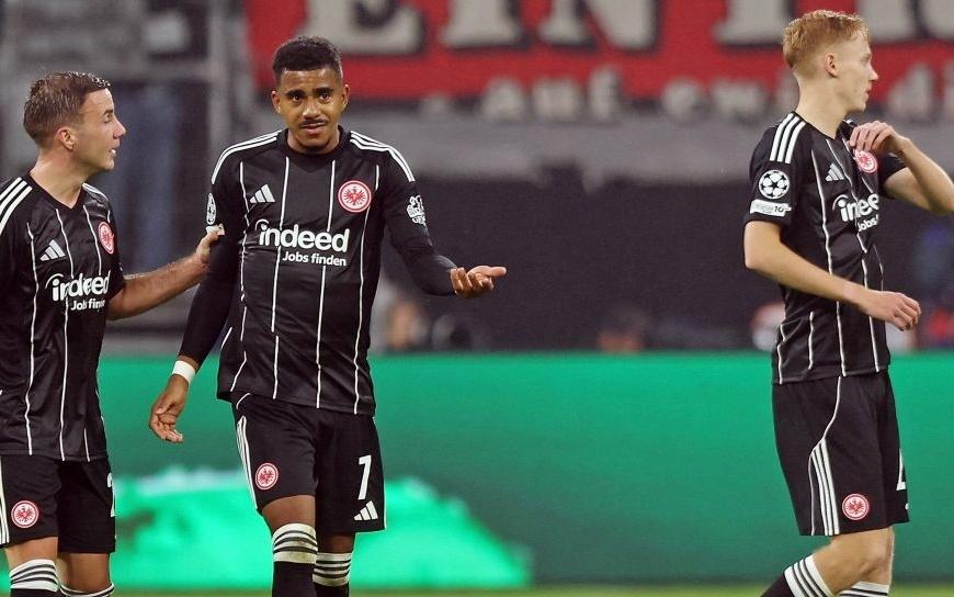 克纳夫:半场落后2球令比赛艰难,利物浦要比我们高出一档