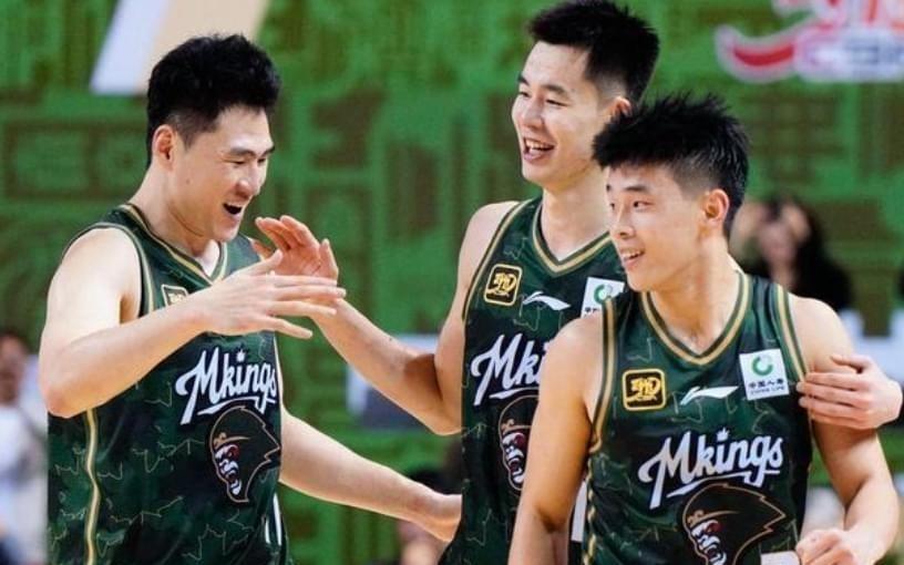 狂轰64分6板9助!郭少这两战杀红眼:郭士强该让他进国家队了