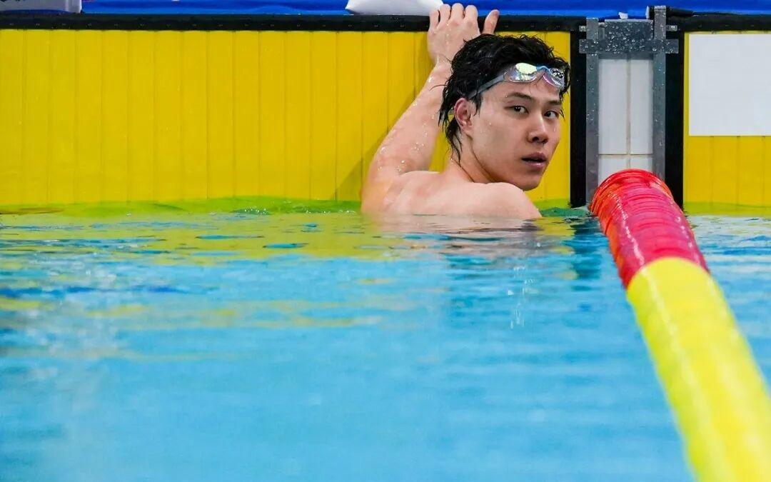 上海队覃海洋首次摘得全运会男子100米蛙泳金牌